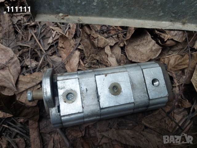 Хидравлична помпа тройна , снимка 2 - Други инструменти - 52966811