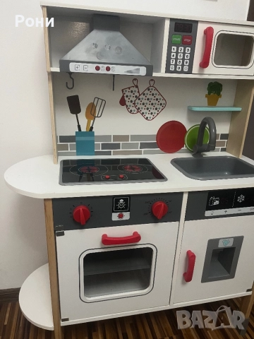 Дървена детска кухня, снимка 4 - Играчки за стая - 52975623