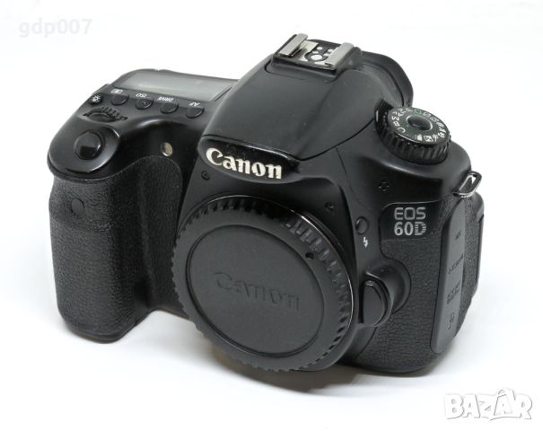 фотоапарат Canon EOS 60D + грип, снимка 2 - Камери - 46626812