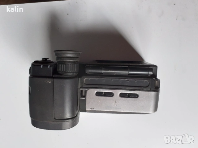 Видеокамера , снимка 3 - Камери - 53708347