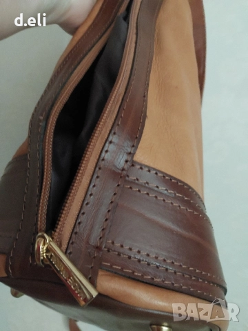 VALENTINO 100% Кожа Чанта-раница, снимка 5 - Раници - 49708666