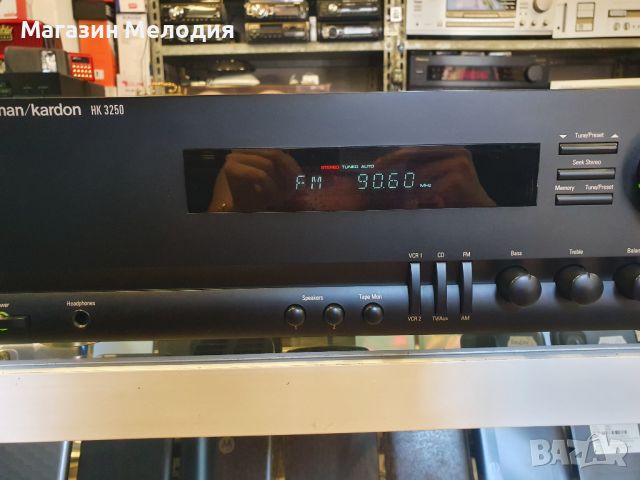 Ресийвър Harman Kardon HK 3250 Две по 65 вата на 4 ома. В отлично техническо и визуално състояние., снимка 4 - Ресийвъри, усилватели, смесителни пултове - 46293564