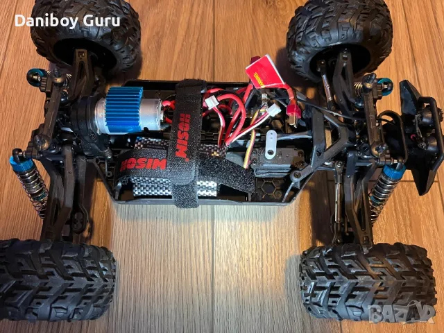 RC Високоскоростна 1:10 Hosim RC Monster Truck 48+ KMH 4X4 Off-Road RC , снимка 10 - Коли, камиони, мотори, писти - 49595606