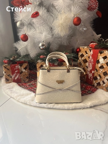 Дамски чанти Guess , снимка 2 - Чанти - 52857312