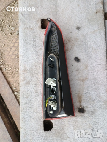 Горен десен стоп/мигач за Volvo V70/ XC70 p2 Facelift , снимка 3 - Части - 53908980