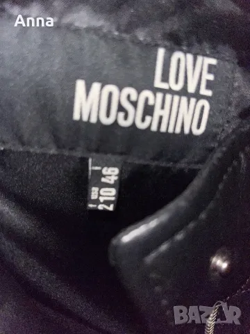 Черно кожено яке Moschino – Оригинал и стил в едно, снимка 3 - Якета - 50115873