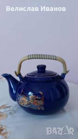 Порцеланов чайник в син цвят и фазани. Перфектно състояние, снимка 1 - Колекции - 46128719
