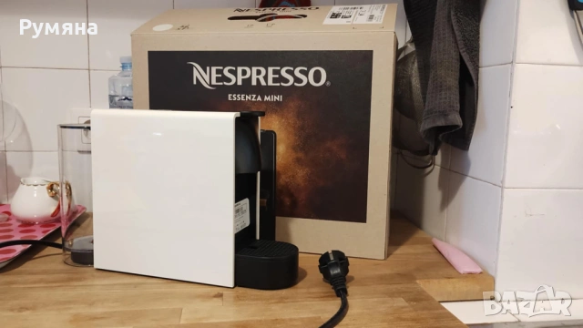 Продавам Кафемашина с капсули NESPRESSO ESSENZA MINI Бяла, снимка 7 - Кафемашини - 53054044