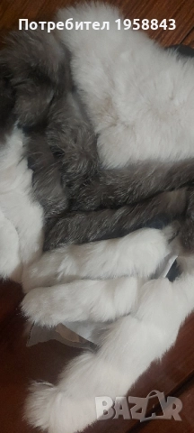 Бяло палто от лисица, снимка 2 - Палта, манта - 52325985