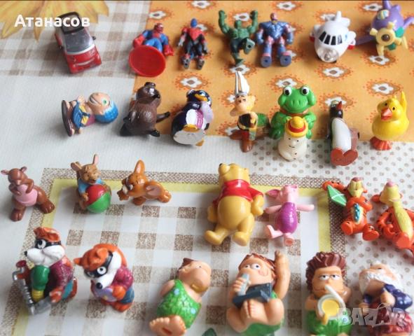 Фигурки от шоколадови яйца Kinder, снимка 3 - Фигурки - 51483571