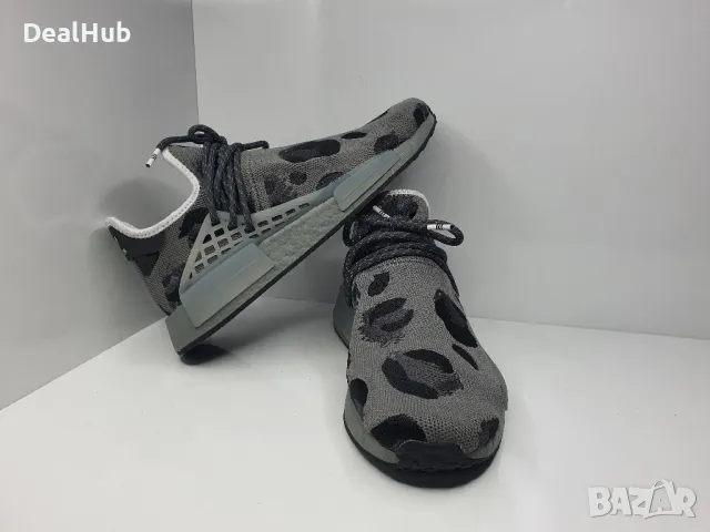 Маратонки Adidas Pharrell Williams 

Чисто нови с кутия.

Размер 42 стелка 26.5 см.

Цена 129 лв., снимка 2 - Маратонки - 48210292