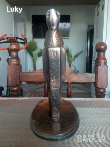 Стилна и прекрасна,статуетка(пепелник) на велик фараон.Размерите са на снимките., снимка 5 - Статуетки - 46269245