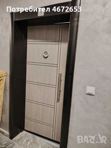 one-bedroom apartment with a finished bathroom and flooring.