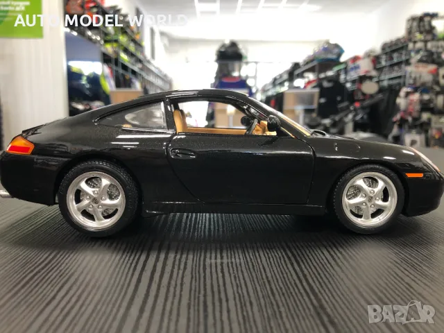 Метална колекционерска количка BBURAGO PORSCHE 996 1:18 НОВА, снимка 2 - Колекции - 46970437