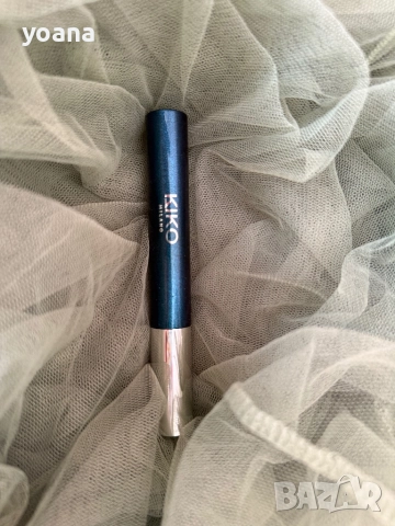 Очна линия  Кико Милано