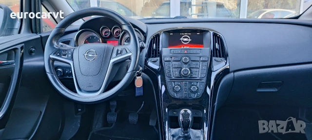 Opel Astra 1.6 CDTI Cosmo, снимка 7 - Автомобили и джипове - 54096620