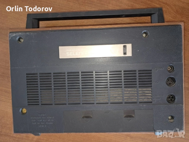 Продавам два броя радиоприемника СЕЛЕНА, снимка 3 - Радиокасетофони, транзистори - 51794369