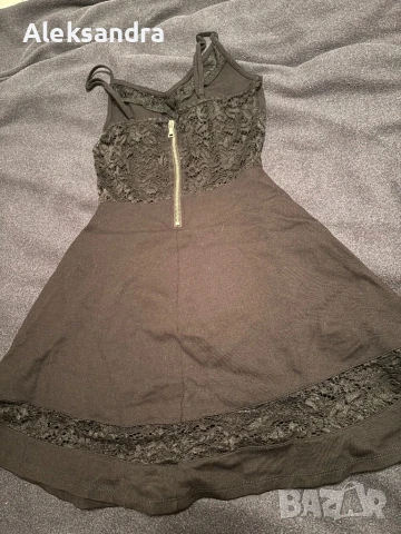 Черна рокля, снимка 2 - Рокли - 50458968