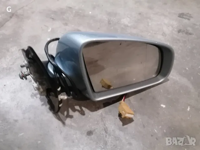 Дясно Огледало Audi A4 B6 , снимка 3 - Части - 50175497