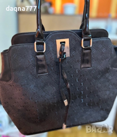 Дамска чанта, снимка 7 - Чанти - 54215873