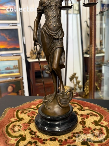 Дизайнерска бронзова скулптура на Темида. №7907, снимка 3 - Антикварни и старинни предмети - 53648670