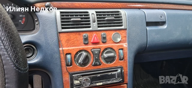 Мерцедес Бенц E200 W210, снимка 7 - Автомобили и джипове - 51408225