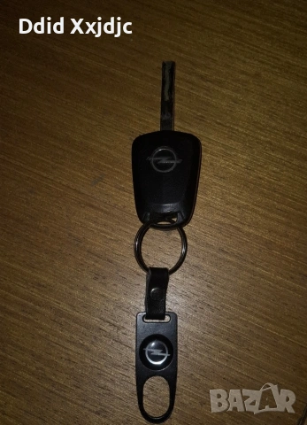 Продавам контактен ключ с патрон за opel astra h opc 2.0t 2007 година, снимка 4 - Части - 53613459