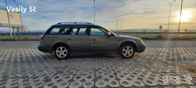 Subaru Outback 2.5 automatic, снимка 4 - Автомобили и джипове - 48420549