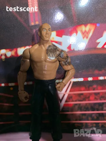 Екшън фигура WWE The Rock Скалата The Final Boss Basic mattel People's Champ figure играчка trainers, снимка 4 - Колекции - 49148921