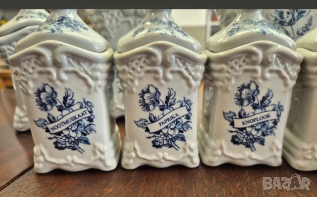 Бурканчета за подправки 