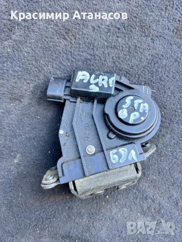 Брава заден капак за Тойота Аурис.2007-2012г