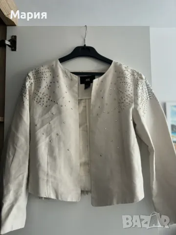 Дамски сака и якета 