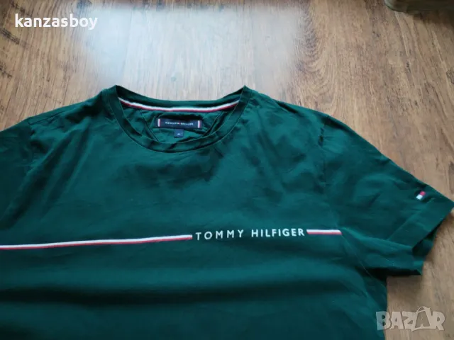 Tommy Hilfiger - страхотна мъжка тениска M, снимка 2 - Тениски - 49668316