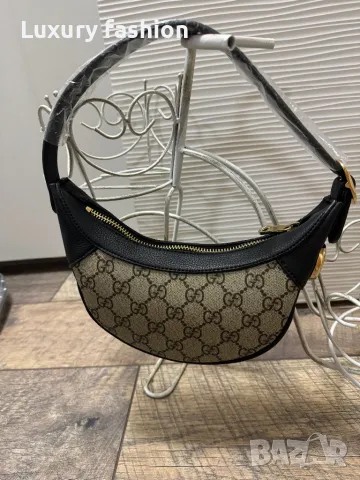 Дамски чанти Gucci, снимка 4 - Чанти - 46954107