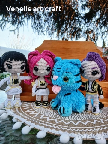 Плетени кукли К-рор звезди " Хънтрикс " 