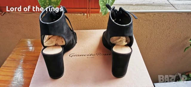 Оригинални маркови дамски обувки GIANVITO ROSSI - 37,5 номер, снимка 4 - Дамски елегантни обувки - 51235537