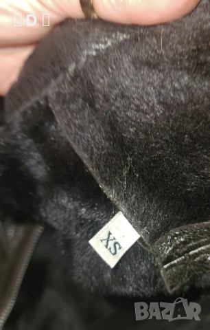 VERSACE оригинално кожено яке С-ХС, снимка 11 - Якета - 53822995