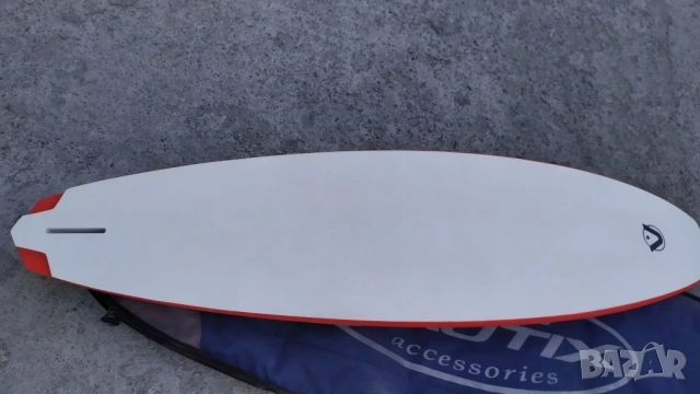 Употребявана уиндсърф дъска AHD Tracer 90L, снимка 2 - Водни спортове - 52298502