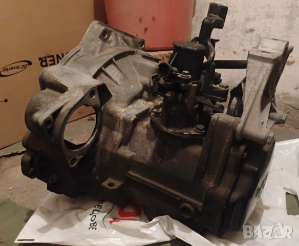Ръчна скоростна кутия VW 1.9 TDI 90 и 110 кс 5 скорости 02J 301 107 C, снимка 8 - Части - 52110005