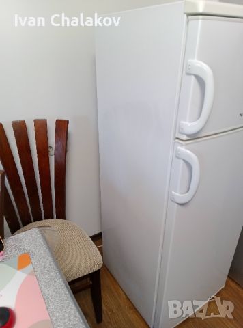 хладилник с фризер , снимка 3 - Хладилници - 45451612
