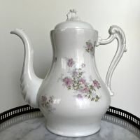 Страхотен порцеланов чайник, Baudour Fuisseaux произведен преди 1918 година. , снимка 1 - Антикварни и старинни предмети - 45509113