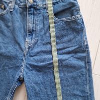 Calvin klein дамски дънки с висока талия, снимка 3 - Къси панталони и бермуди - 45256618