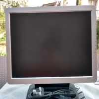 TFT LCD Монитор, снимка 1 - Монитори - 45071959