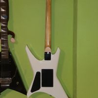 Jackson JS32 Warrior snow white електрическа китара, снимка 9 - Китари - 45370838