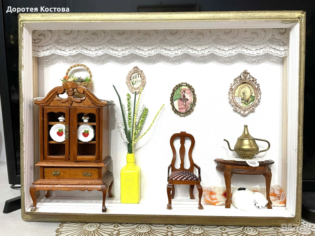 Красива украса за стена с миниатюри , снимка 1