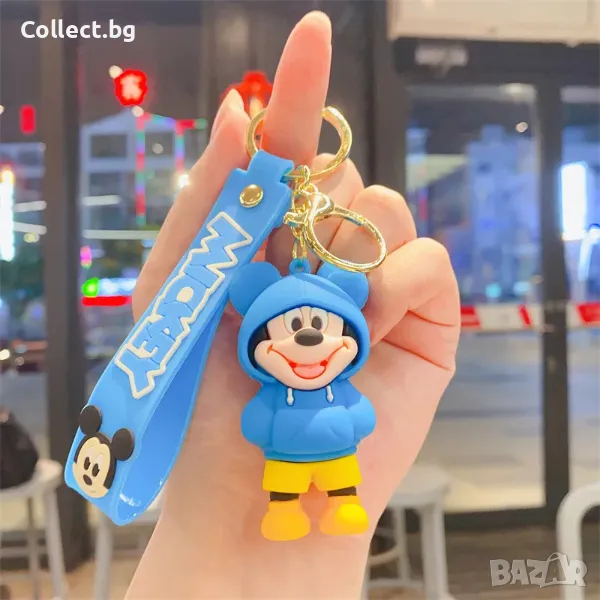 Ключодържател Мики Маус с худи, снимка 1