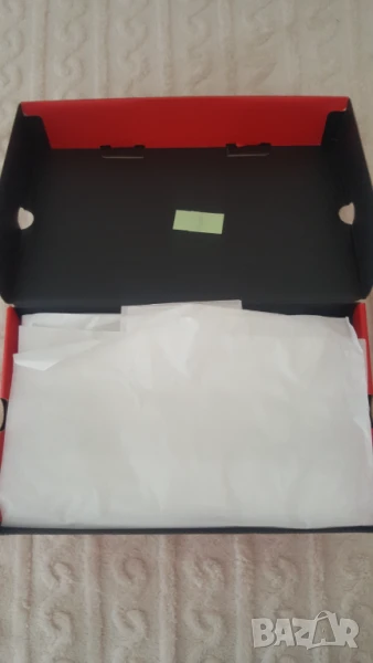 Кутия  HUGO   и Guess , снимка 1