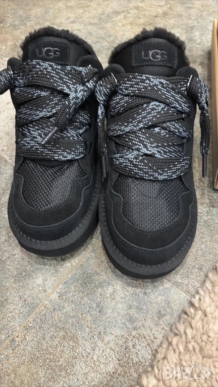 Ugg дамско, снимка 1