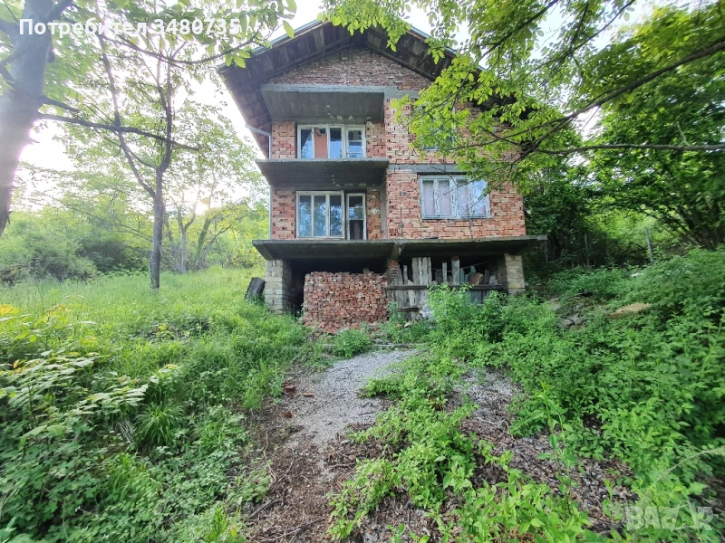 Къща в с Липница на 60км от София , снимка 1