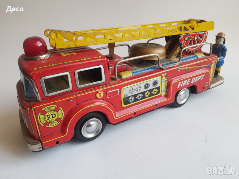 Стара японска тенекиена играчка Пожарен камион., снимка 1